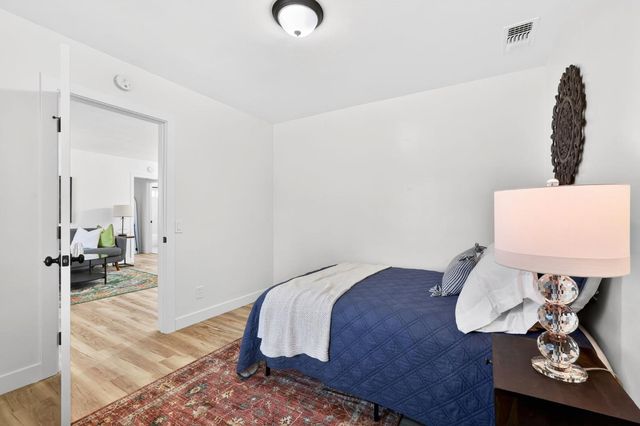 4001 58th St, Sacramento, CA 95820