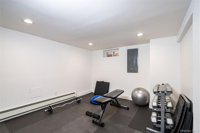 17 Armell Street, Huntington Station, NY 11746