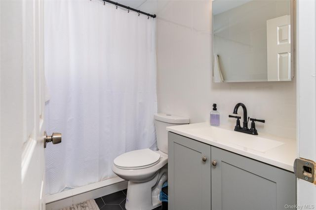 17 Armell Street, Huntington Station, NY 11746