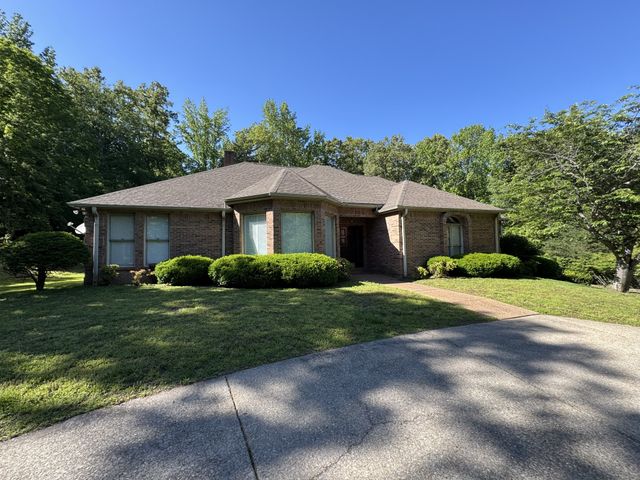 216 Patrick Dr, Dover, TN 37058