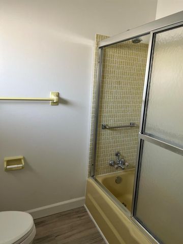 2736 Dudley Drive E I, West Palm Beach, FL 33415
