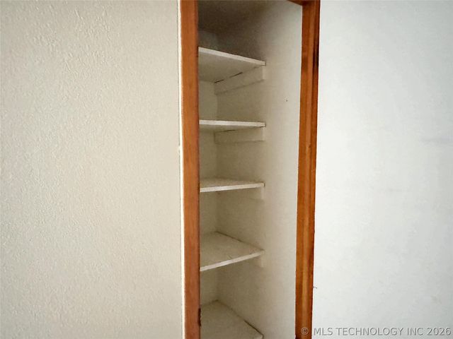 725 Sooner Drive, Tahlequah, OK 74464