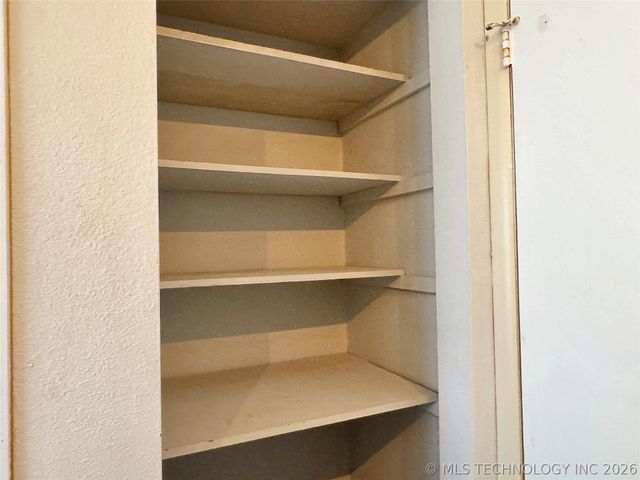 725 Sooner Drive, Tahlequah, OK 74464