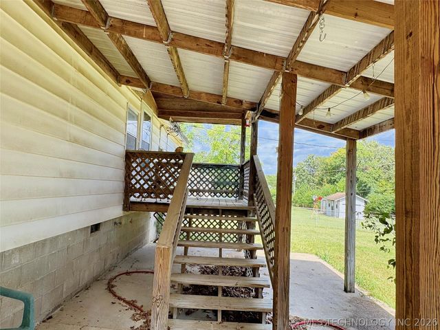 725 Sooner Drive, Tahlequah, OK 74464