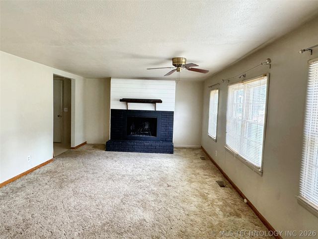 725 Sooner Drive, Tahlequah, OK 74464