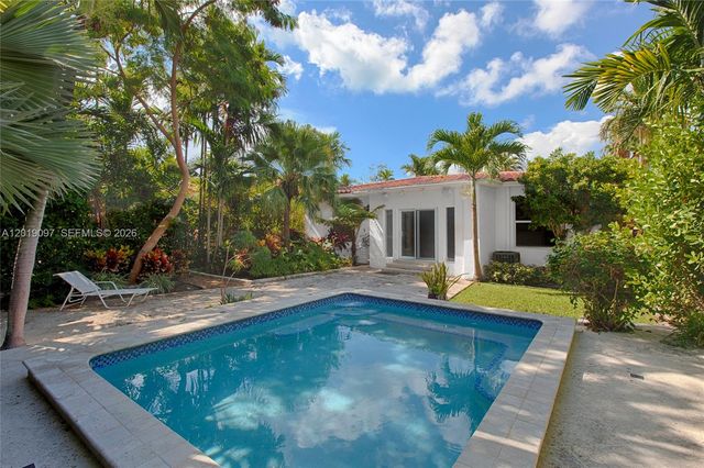 745 Lakeview Dr, Miami Beach, FL 33140