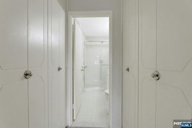 2000 Linwood 14 0, Fort Lee, NJ 07024