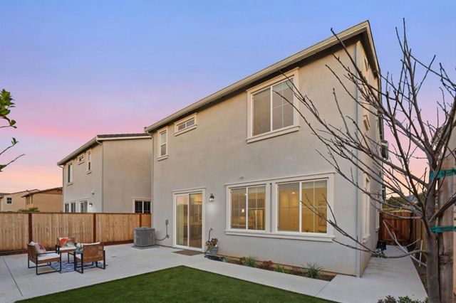 1619 Santiago Court, Gilroy, CA 95020