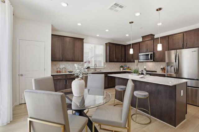 1619 Santiago Court, Gilroy, CA 95020