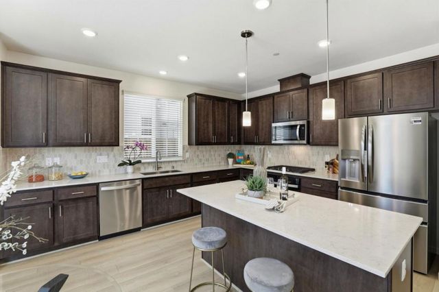 1619 Santiago Court, Gilroy, CA 95020