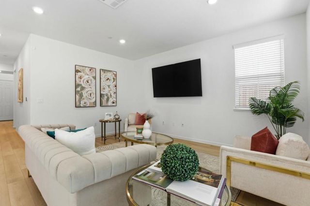 1619 Santiago Court, Gilroy, CA 95020
