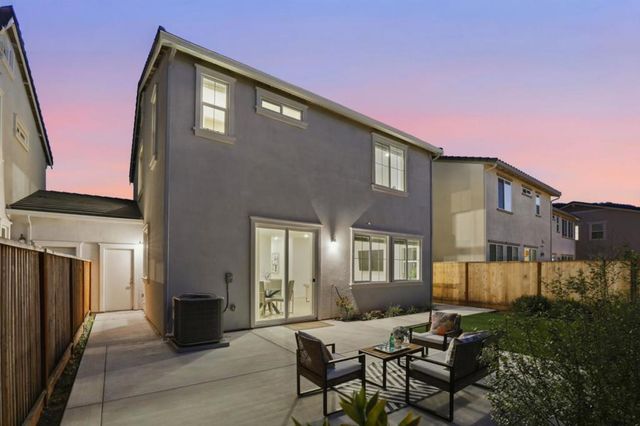 1619 Santiago Court, Gilroy, CA 95020