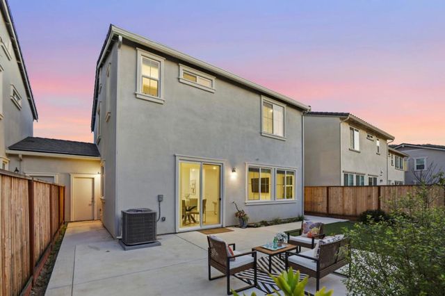 1619 Santiago Court, Gilroy, CA 95020