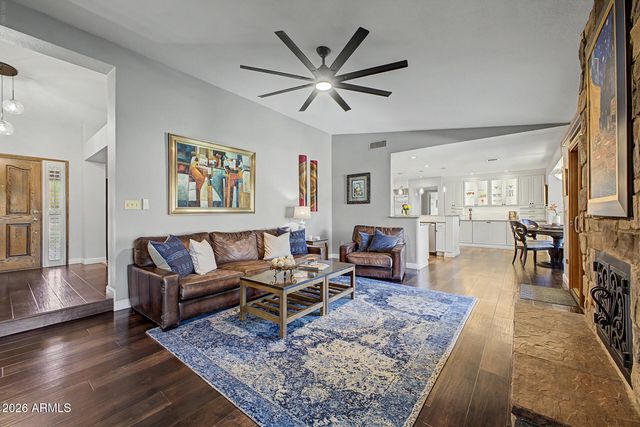 224 W KNOX Road, Tempe, AZ 85284
