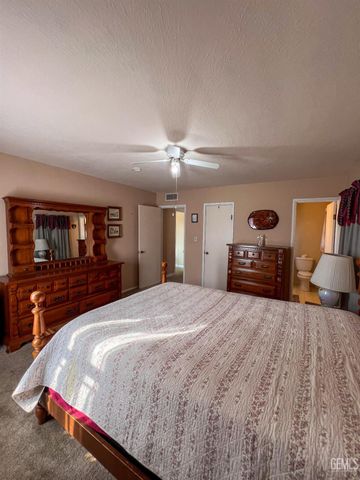 620 Sharon Place, Bakersfield, CA 93308