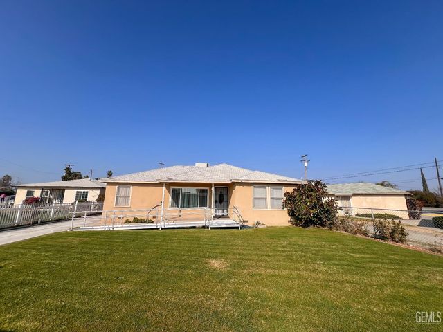 620 Sharon Place, Bakersfield, CA 93308