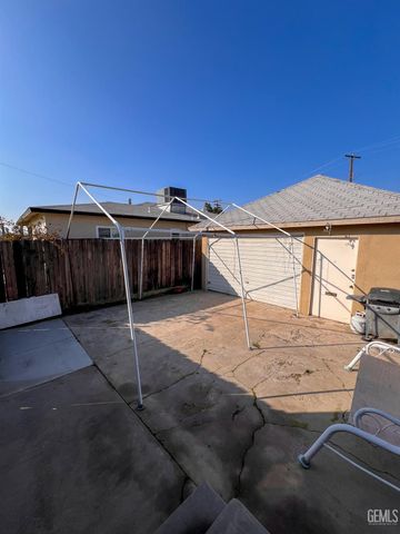620 Sharon Place, Bakersfield, CA 93308