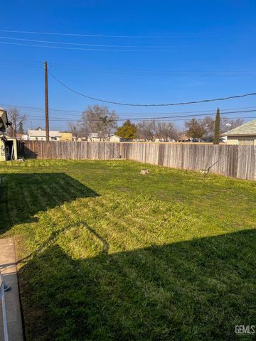 620 Sharon Place, Bakersfield, CA 93308