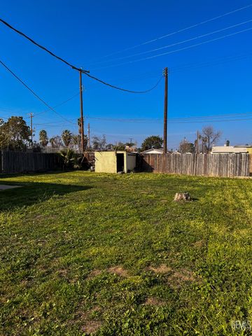 620 Sharon Place, Bakersfield, CA 93308