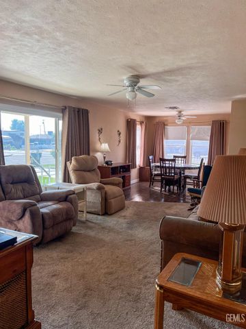 620 Sharon Place, Bakersfield, CA 93308