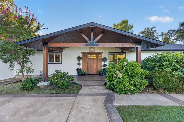 3252 Old Orchard Ln, Loomis, CA 95650