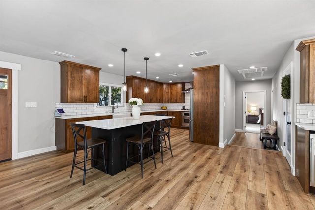 3252 Old Orchard Ln, Loomis, CA 95650