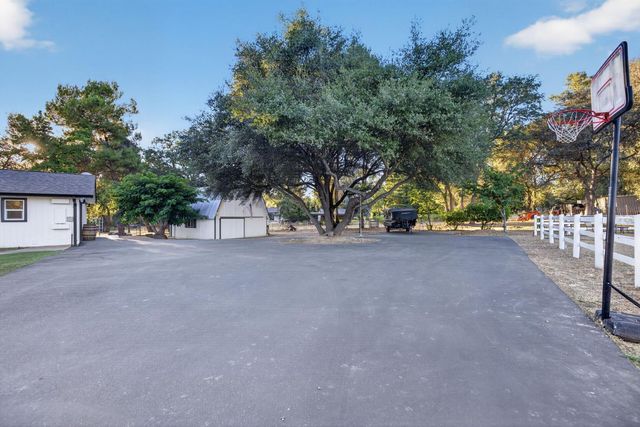 3252 Old Orchard Ln, Loomis, CA 95650
