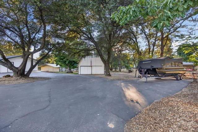 3252 Old Orchard Ln, Loomis, CA 95650