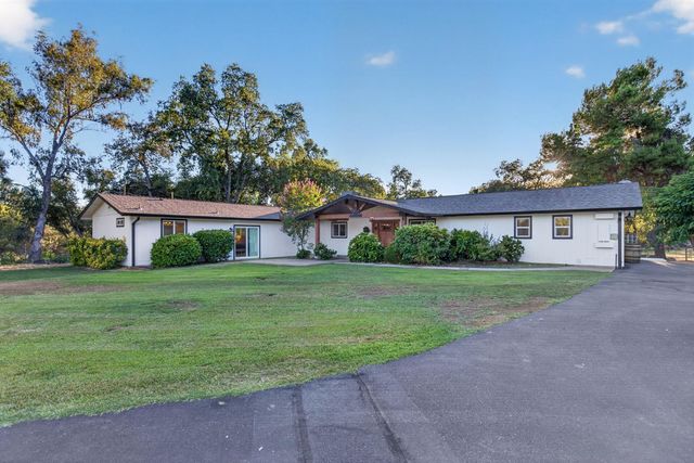 3252 Old Orchard Ln, Loomis, CA 95650