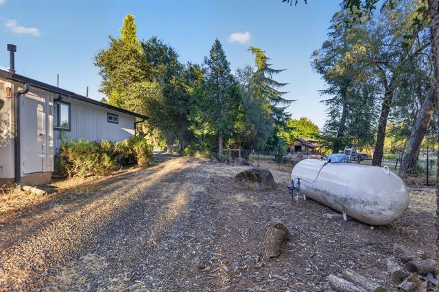 3252 Old Orchard Ln, Loomis, CA 95650