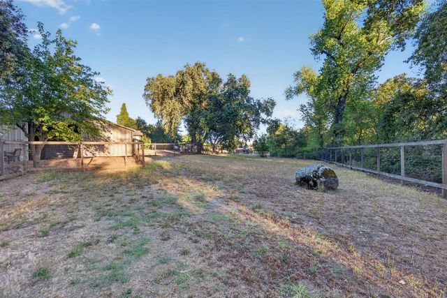 3252 Old Orchard Ln, Loomis, CA 95650