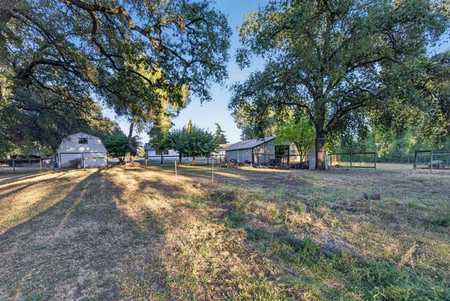 3252 Old Orchard Ln, Loomis, CA 95650