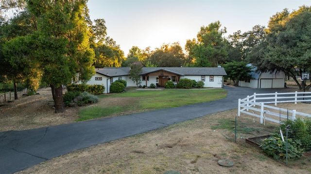 3252 Old Orchard Ln, Loomis, CA 95650