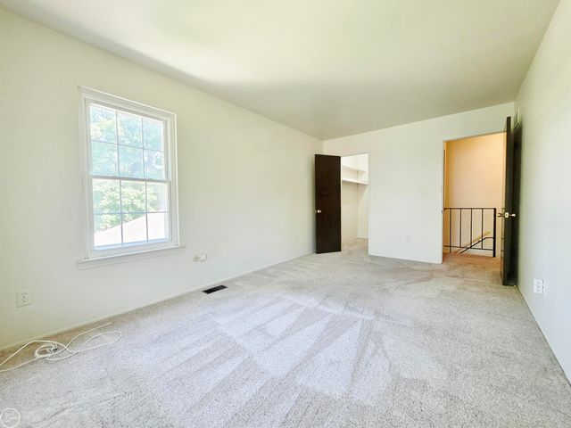 34299 Garfield Circle, Fraser, MI 48026