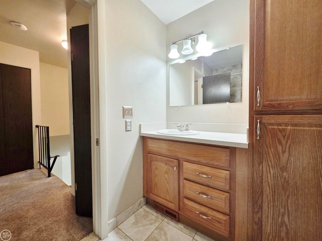 34299 Garfield Circle, Fraser, MI 48026