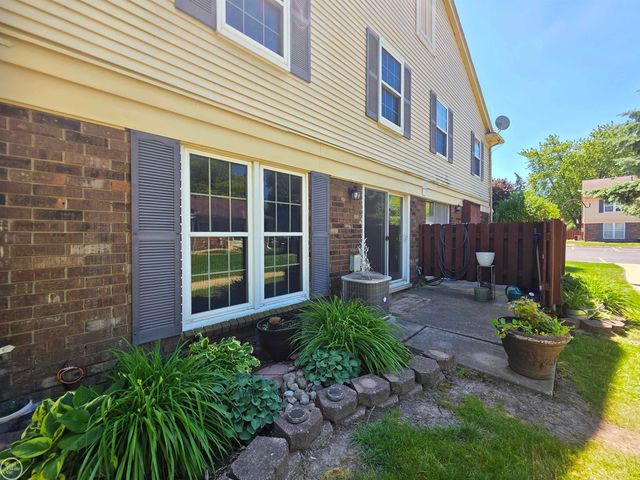 34299 Garfield Circle, Fraser, MI 48026
