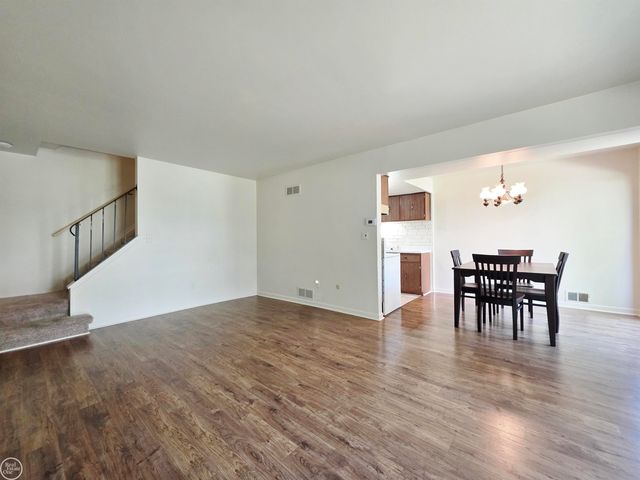 34299 Garfield Circle, Fraser, MI 48026