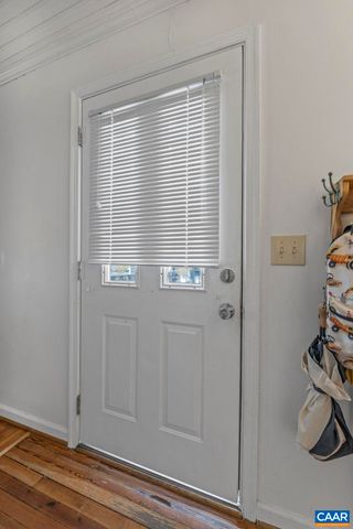 485 VALLEY ST, Scottsville, VA 24590