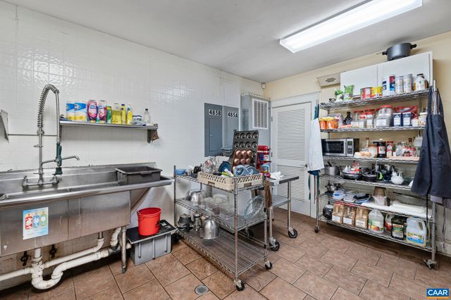 485 VALLEY ST, Scottsville, VA 24590