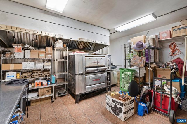 485 VALLEY ST, Scottsville, VA 24590