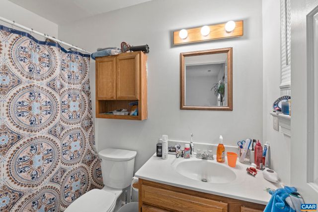 485 VALLEY ST, Scottsville, VA 24590