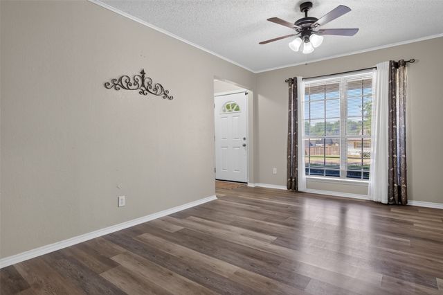 105 Murray Street, Joshua, TX 76058