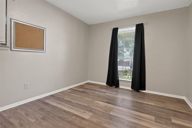 105 Murray Street, Joshua, TX 76058