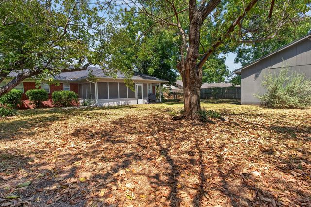 105 Murray Street, Joshua, TX 76058