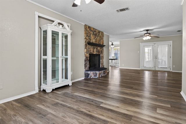 105 Murray Street, Joshua, TX 76058