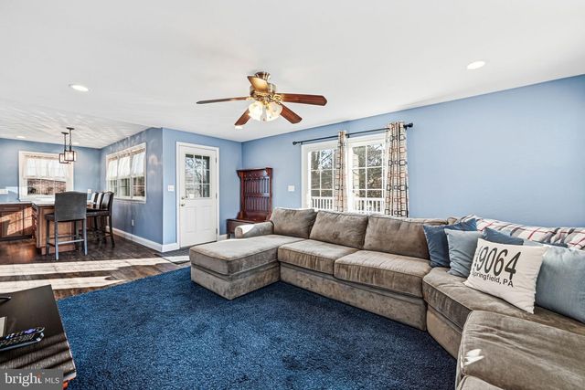 243 COLONIAL PARK DR, Springfield, PA 19064