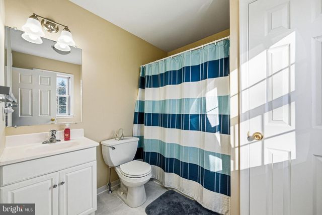 243 COLONIAL PARK DR, Springfield, PA 19064