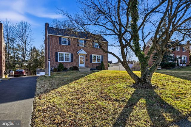 243 COLONIAL PARK DR, Springfield, PA 19064