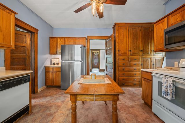 103 S Lincoln Avenue, Niles, MI 49120