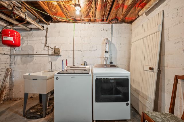 103 S Lincoln Avenue, Niles, MI 49120